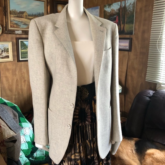 Gorgeous Vintage Oversized Wool Blazer - Picture 4 of 12